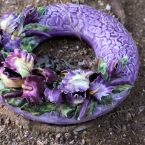 13-grabgestaltung-frankreich-grabbepflanzung-porzellanblumen